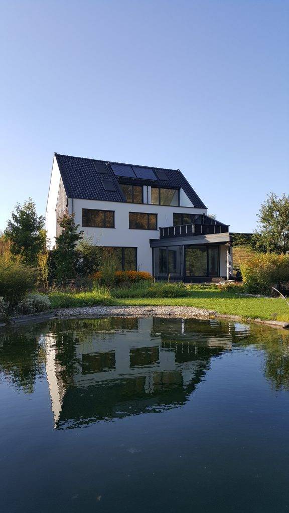 View of back of house and natural garden at ScraB&amp;Ble - Faire &amp; ecological guest rooms